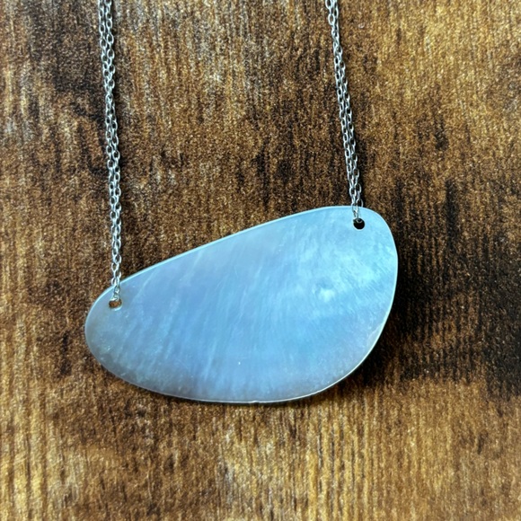 Shell Necklace - Picture 2 of 2